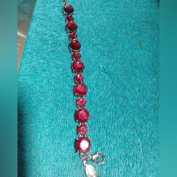 Elegant Red Gemstone Bracelet Silvertone - Picture 1 of 5